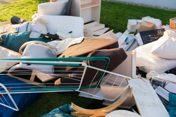 istock Big garbage on the street in dump day in Germany. 1852997478