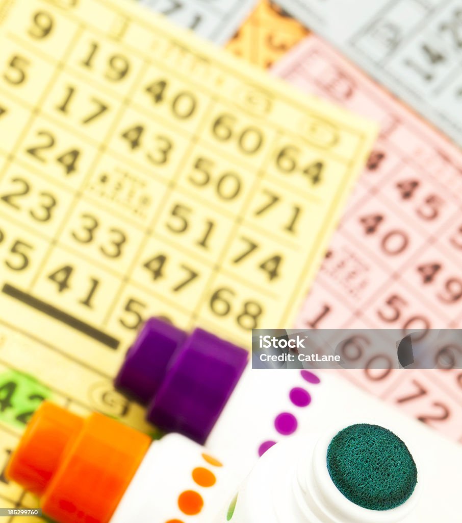 Bingo Daubers e cartões - Foto de stock de Aposta royalty-free