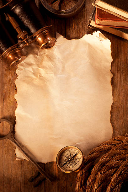 античный бумага на деревянном столе - scroll parchment paper old стоковые фото и изображения