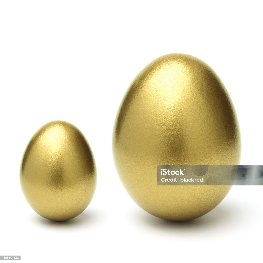 金の卵の成長小規模から大規模な白背景 - 動物の卵のロイヤリティフリーストックフォト