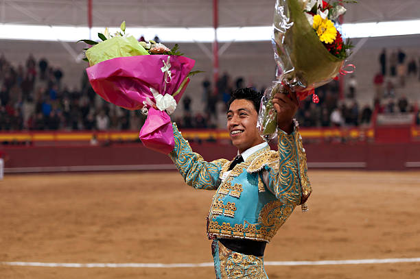 Bull Fighting Rink 1.300+ Bull Fighting Arena Fotografías de stock, fotos e imágenes ...