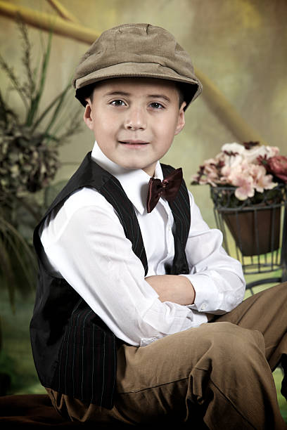 istock Old Fashioned News boy portrait 185303106