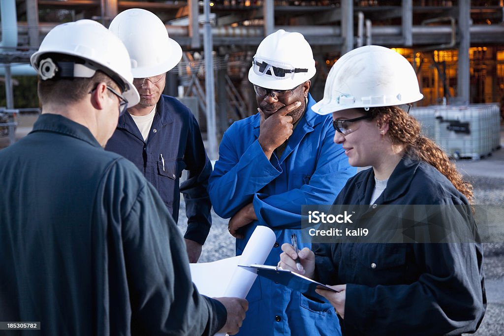 Arbeitnehmer im manufacturing plant - Lizenzfrei Berufliche Beschäftigung Stock-Foto