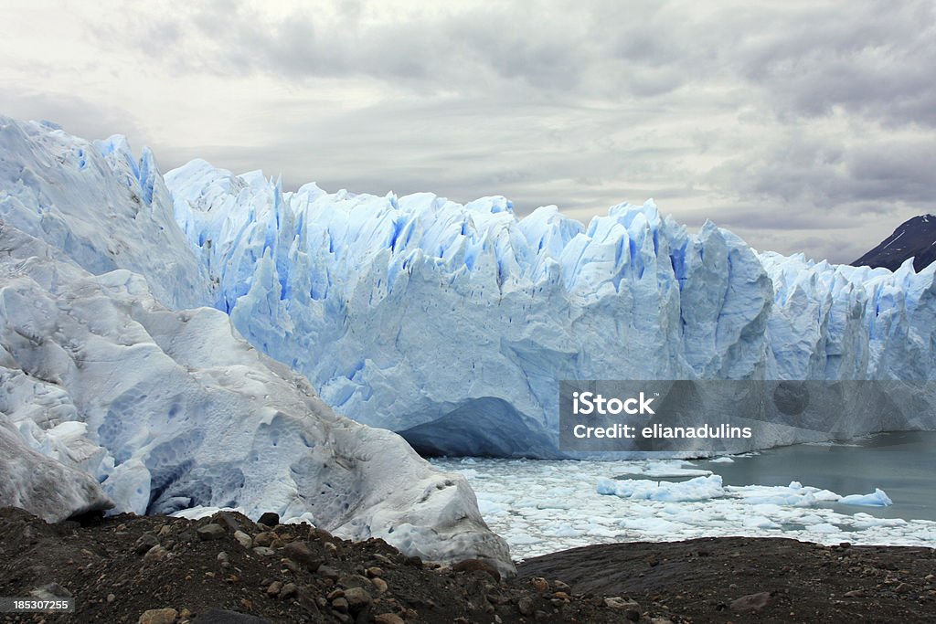 氷の洞窟 - アルゼンチンのロイヤリティフリーストックフォト