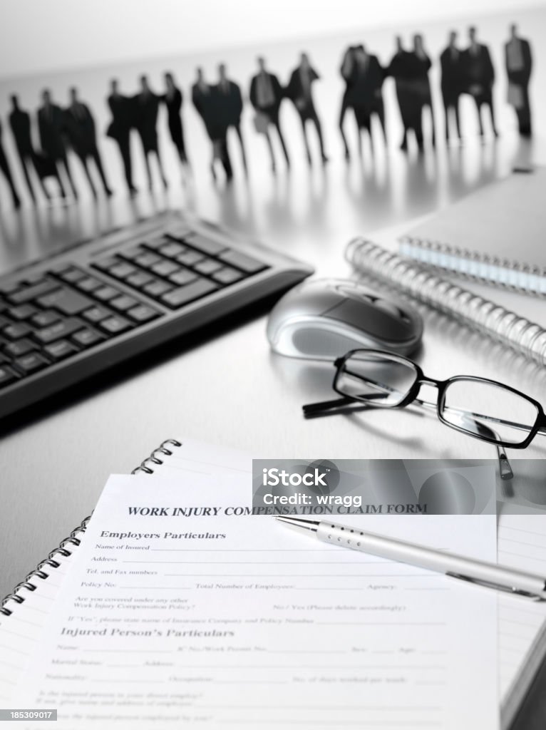 Verletzungen Antragsformular im Büro Business-Team mit einem - Lizenzfrei Antragsformular Stock-Foto