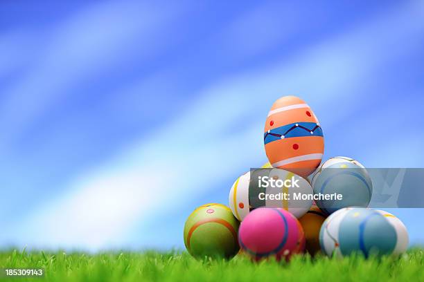 Bunte Easter Eggs Stockfoto und mehr Bilder von Blau - Blau, Bunt - Farbton, Dekorieren