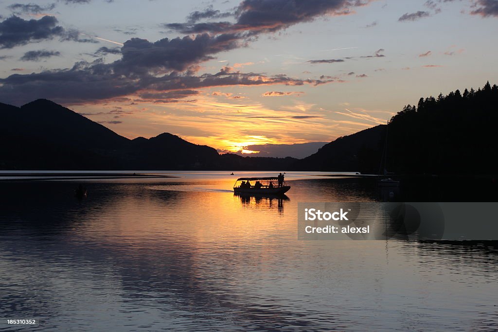Pôr do sol do Lago - Foto de stock de Caniço royalty-free