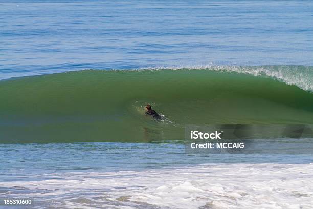 Duck Dive - Fotografias de stock e mais imagens de Zuma Beach - Zuma Beach, Califórnia, Condado de Orange - Califórnia