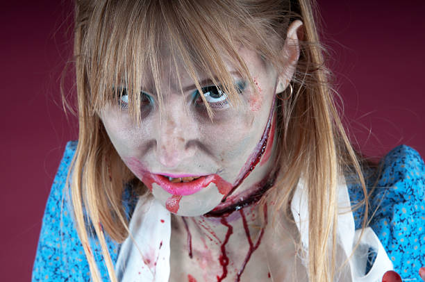 istock Unsmiling undead Alice. 185311286