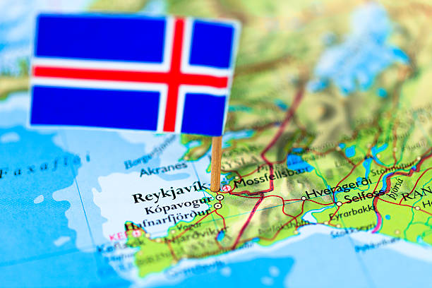 istock Map and flag of Iceland 185311733