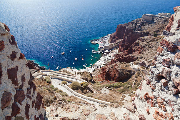 istock Oía Ammoudi Harbor, Santorini 185311977