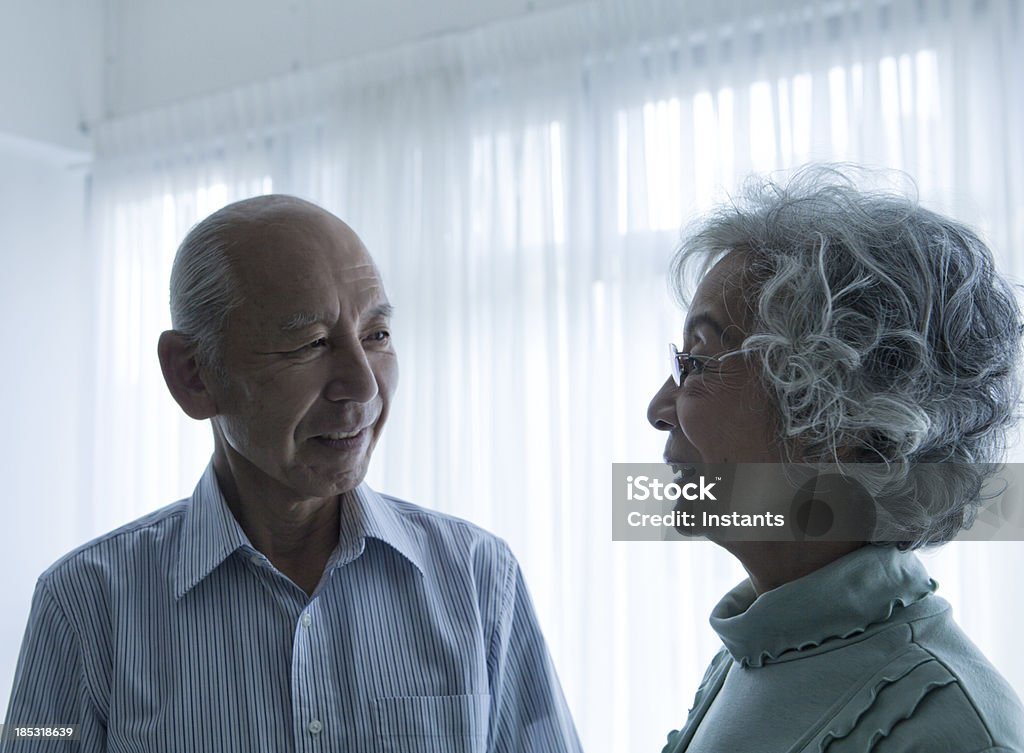 Casal de idosos japonês - Foto de stock de Japonês royalty-free