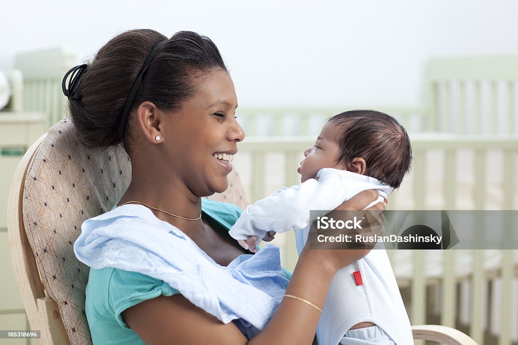 Feliz mãe com criança. - Royalty-free Afro-americano Foto de stock