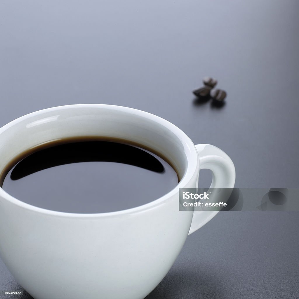 Kaffee mit Bohnen - Lizenzfrei Ansicht aus erhöhter Perspektive Stock-Foto