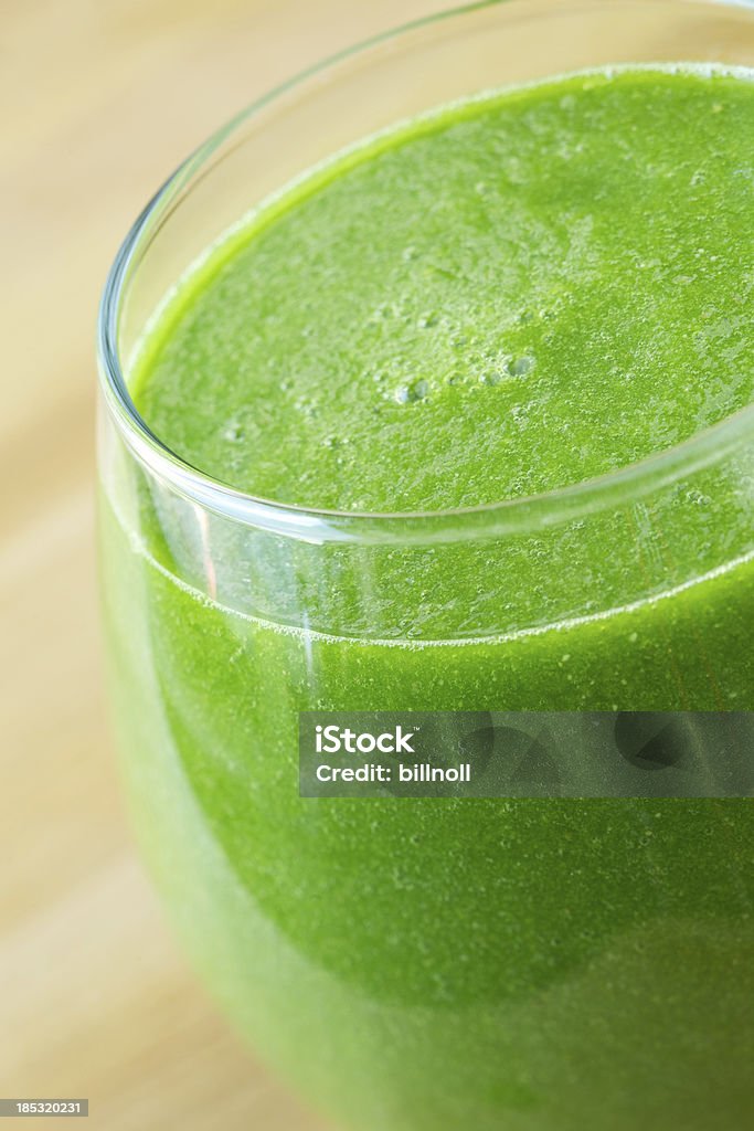 smoothie verde, legumes bebida - Foto de stock de Alimentação Saudável royalty-free