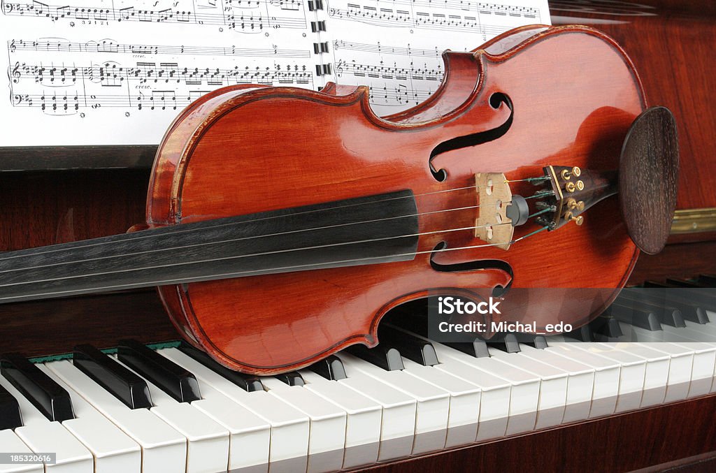 Musica lezione - Foto stock royalty-free di Pianoforte