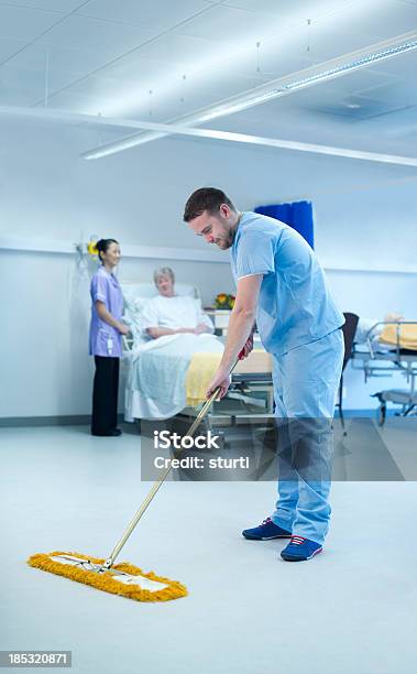 Hopsital Reinigung Stockfoto und mehr Bilder von Reinigen - Reinigen, Krankenhaus, Boden