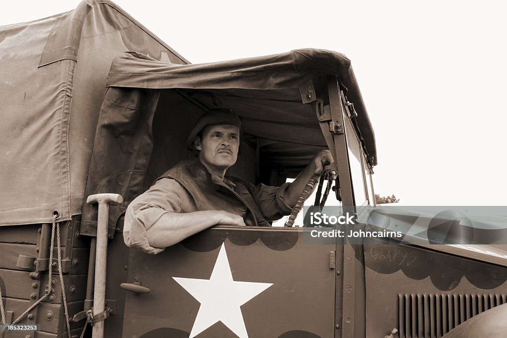 WW2 camionero. - Foto de stock de Camión de peso pesado libre de derechos