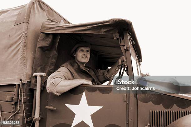 Photo libre de droit de Chauffeur De Camion La Deuxième Guerre Mondiale banque d'images et plus d'images libres de droit de Armée - Armée, Poids lourd, Armée britannique