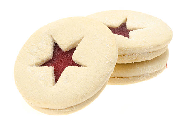 istock Linzer tart shortbread cookies 185323382