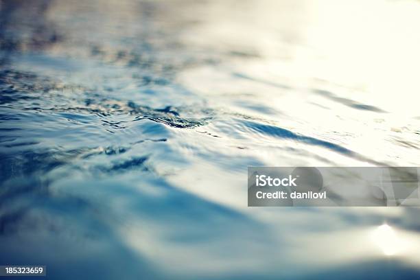 Water Wasseroberfläche Stockfoto und mehr Bilder von Fluss - Fluss, Wasser, Nahaufnahme