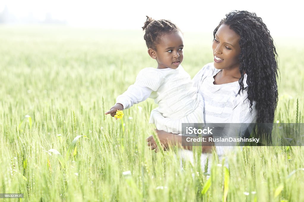 Mãe e filha dia. - Foto de stock de 30 Anos royalty-free