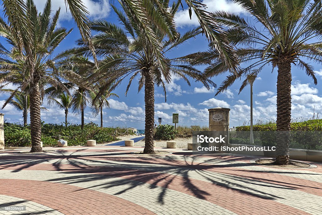 Passage à Miami Beach - Photo de Voie piétonne libre de droits