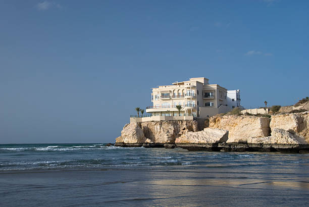 istock Living by the Sea 185327107