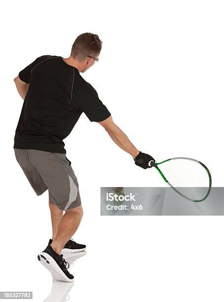 Hombre Jugando Al Racquetball Foto de stock y más banco de imágenes de Squash - Squash, 20 a 29 años, Actividad