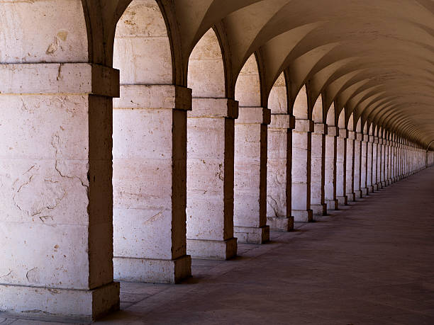 Arcade Succession of arches in Aranjuez (Spain) aranjuez stock pictures, royalty-free photos & images