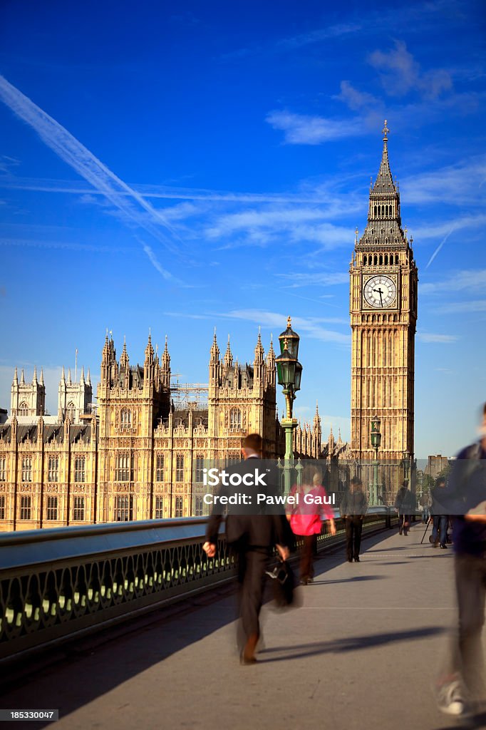 Usuários Em Westminster bridge em manhã - Foto de stock de Big Ben royalty-free