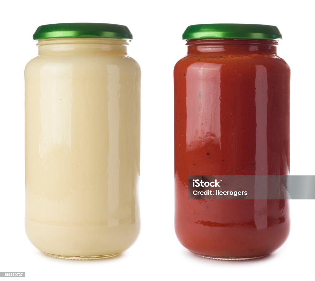 Glas Jar pasta und sauce auf weißem Hintergrund - Lizenzfrei Einmachglas Stock-Foto