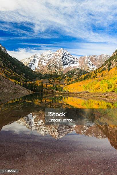 Maroon Bells Lake Reflection In Full Fall Color Stock Photo - Download Image Now - Aspen - Colorado, Aspen Tree, Autumn