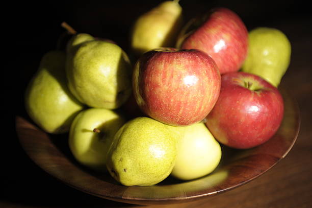 istock bowl of fruits 185366949
