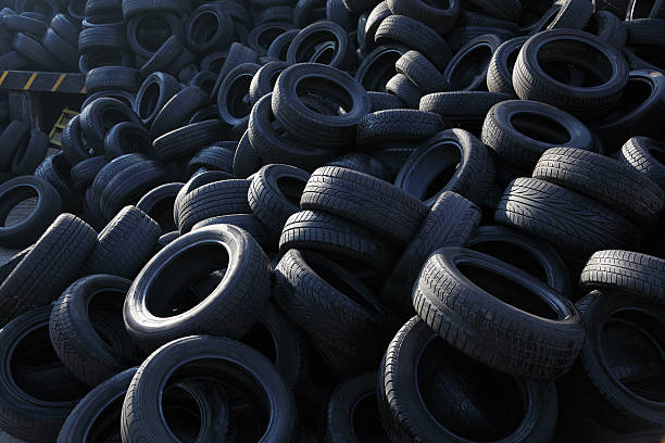istock Pile of used tires 185408970