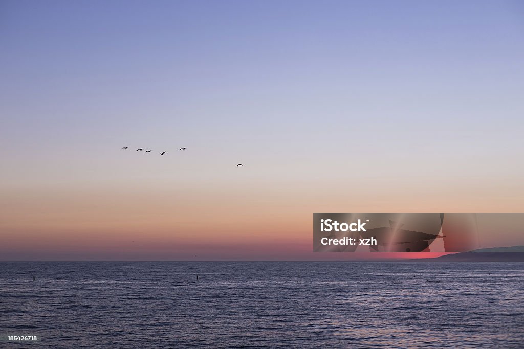 Sonnenuntergang in Santa Monica mit schönem Wellenmotiv - Lizenzfrei Berg Stock-Foto