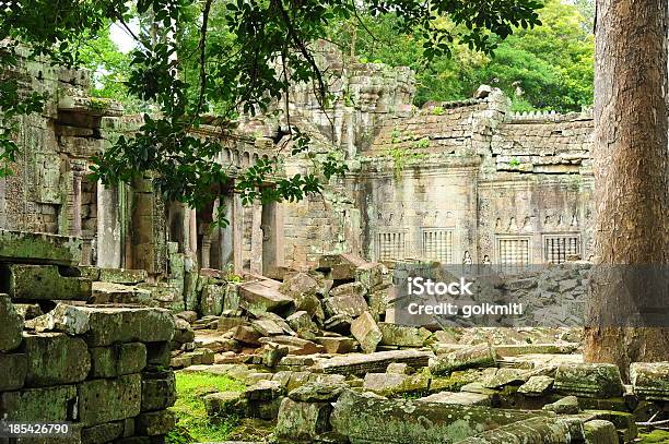 Angkor Antica Tempio Di Angkor Thom In Cambogia - Fotografie stock e altre immagini di Albero - Albero, Ambientazione esterna, Angkor