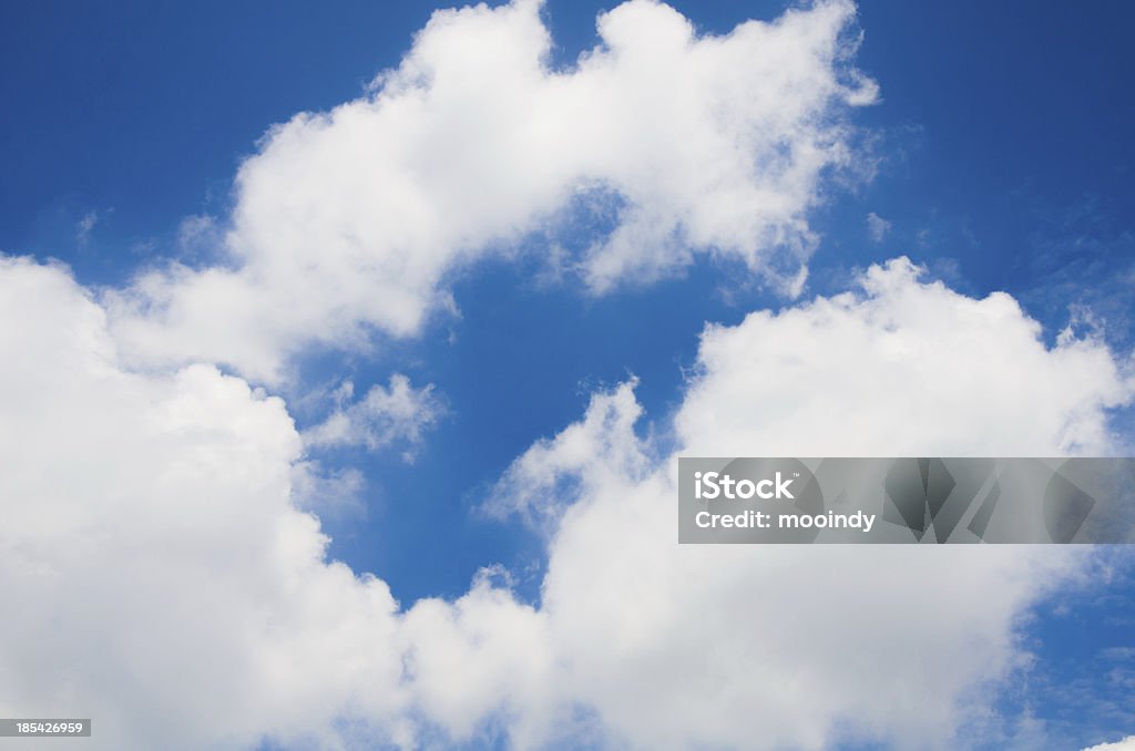 Wolken und schön sauber Himmel - Lizenzfrei Biegung Stock-Foto