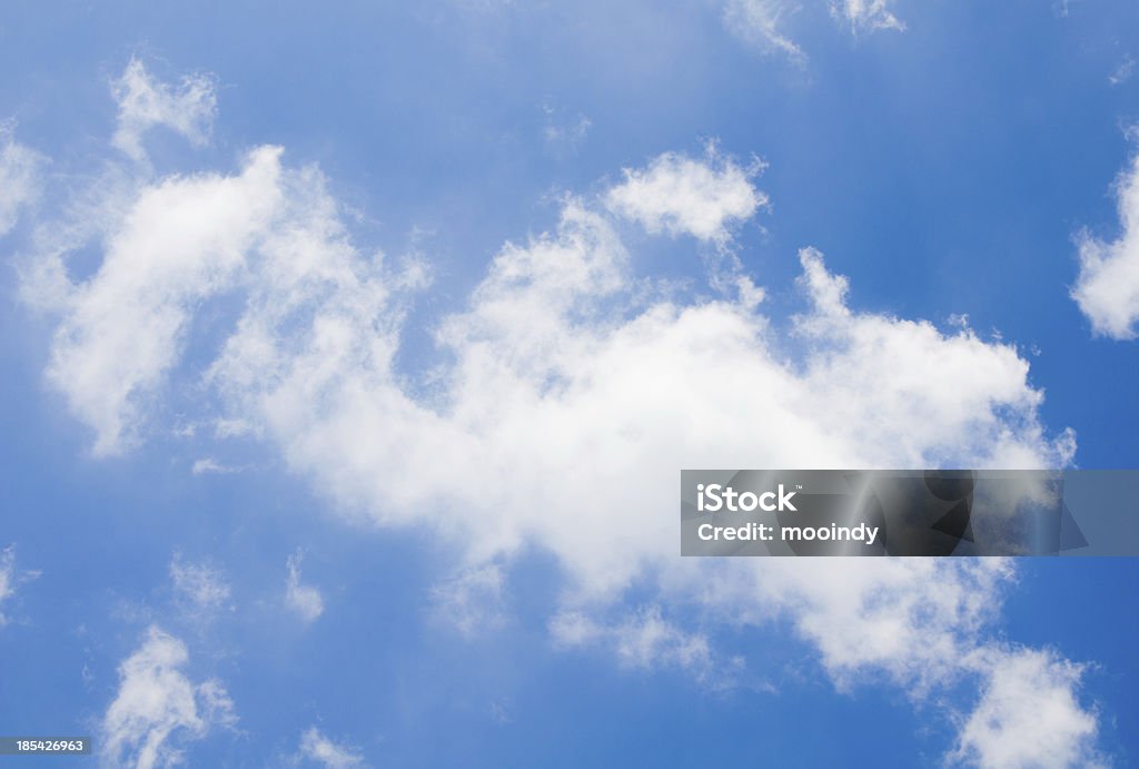 Wolken und schön sauber Himmel - Lizenzfrei Biegung Stock-Foto