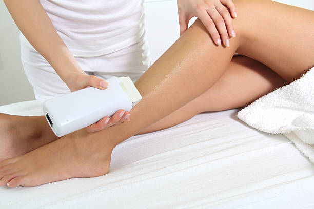 istock Woman Legs Waxed In Spa 185442994