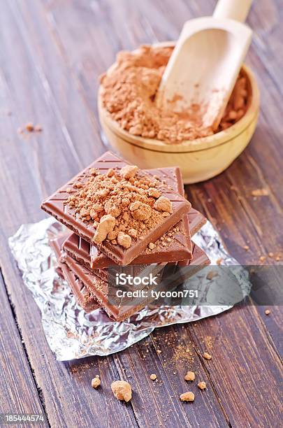 Cacau - Fotografias de stock e mais imagens de Cacau em pó - Cacau em pó, Cheio, Chocolate