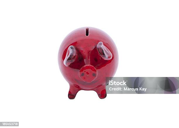 Foto de Red Piggy Bank e mais fotos de stock de Aposentadoria - Aposentadoria, Brinquedo, Cerâmica - Artesanato