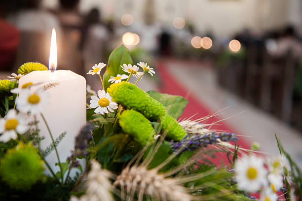 istock Candle and flowers 185467137