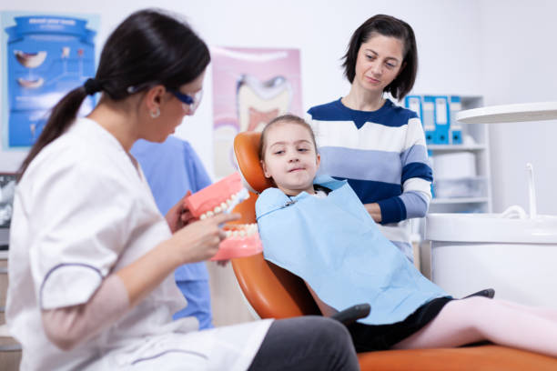 istock Dentist demonstrating oral hygine 1854752823
