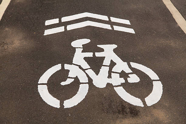 istock Bike lane 185505538