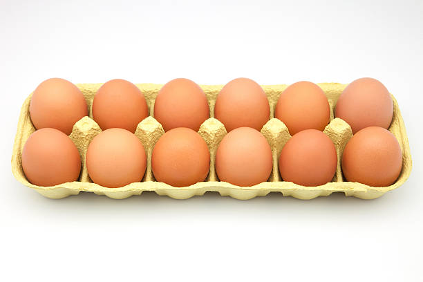 открытый eggbox - dozen eggs food eggs horizontal стоковые фото и изображения