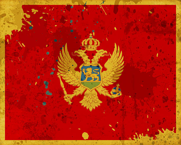 istock Grunge Montenegro flag with stains 185517953