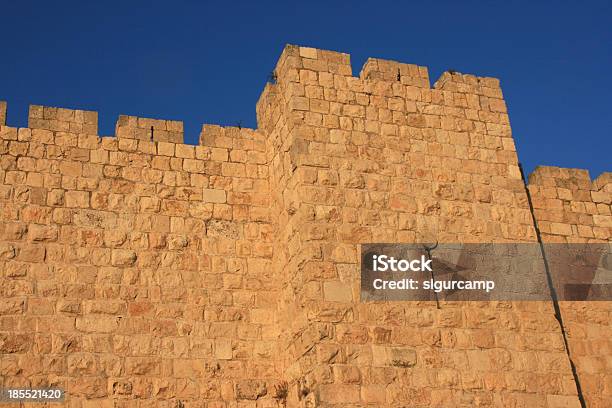 Parede Da Cidade Velha De Jerusalém Israel - Fotografias de stock e mais imagens de Ao Ar Livre - Ao Ar Livre, Arquitetura, Azul