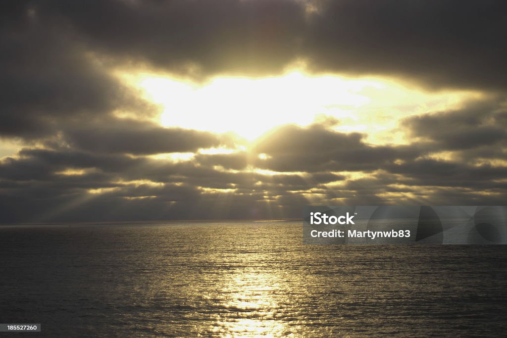 Stimmungsvoller Wolken - Lizenzfrei Betrachtung Stock-Foto