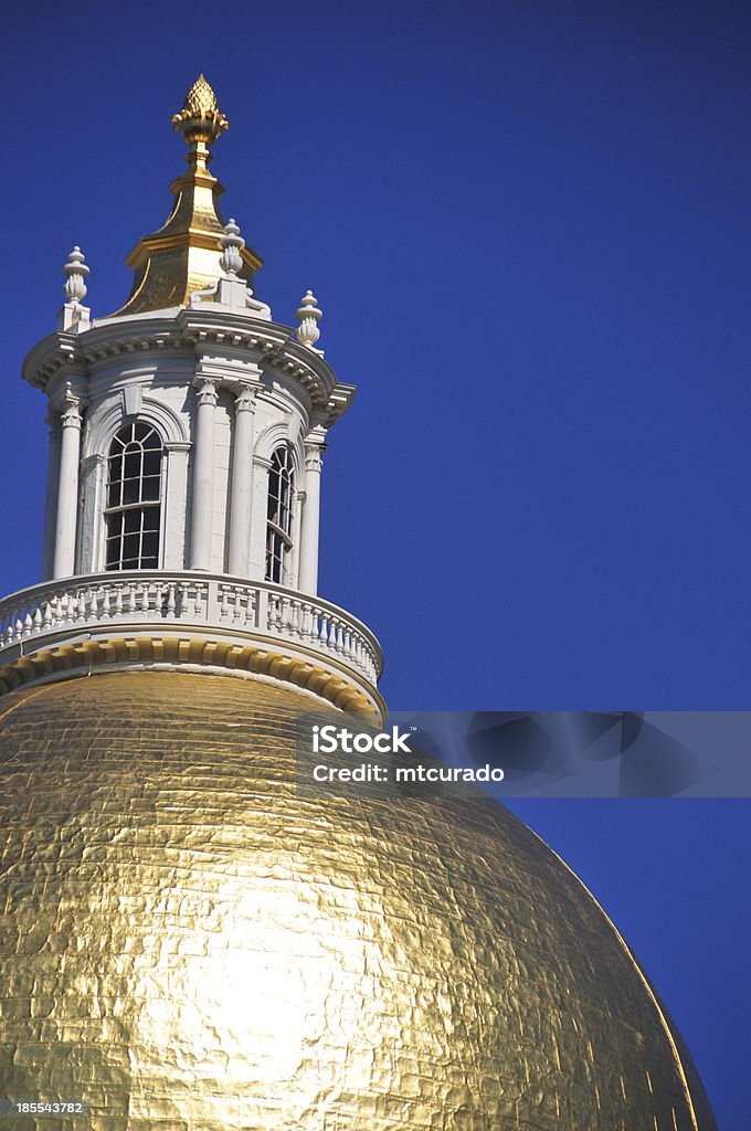 Boston: Massachussetts State House - dome gilded in 23k gold Boston, Massachusetts, USA: Massachussetts State House - Capitol - dome lantern topped with a gilded pine cone - photo by M.Torres Architectural Dome Stock Photo